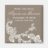 Boho bloemenpauw Elegant Save the Date Magneet (Voorkant)