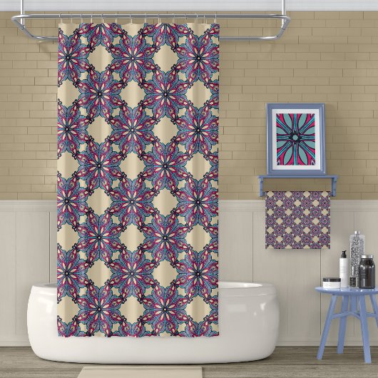 Boho Bloom Shower Curtain in Warm Cream Douchegordijn