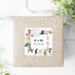 Boho Blooms Modern Floral Wedding Monogram Vierkante Sticker<br><div class="desc">Boho chic floral stickers zijn voorzien van je initialen en bruiloft- of evenementdatum omgeven door een vierkante rand van waterverf bloemen en bladeren in pastelwoestijn geïnspireerde aardtinten van sage groen,  perzik,  ivoor en wit. Ideaal voor het verzegelen van enveloppen of als afwerking voor gunsten.</div>