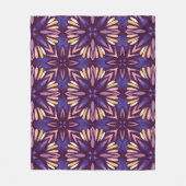 Boho Blossom: Paarse bloemenmotief Fleece Deken (Voorkant)