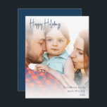 Boho Blue Handgeschreven script Full Photo Happy Feestdagenkaart<br><div class="desc">Dit boho blauwe handgeschreven script met volledige foto gelukkige vakantie kaart is perfect voor je minimalistische shabby chic boho red and white vakantion groet. De minimale witte handgeschreven kalligrafie is delicaat en robuust, terwijl het klasje en elegant blijft. U zult vinden dat alles over dit product editable is, zodat voel...</div>