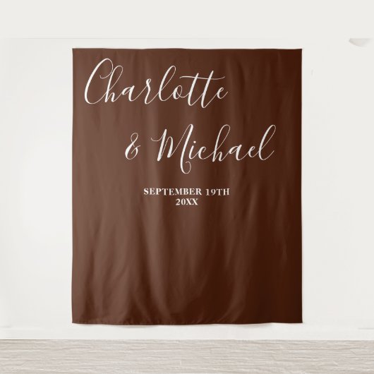 Boho Brown Script Minimalist Wedding Backdrop Wandkleed (Voorkant)