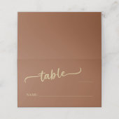 Boho Brown Trendy Script Bruiloft Plaatskaartje (Buitenkant ongevouwen)