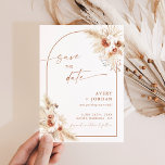 Boho Bruiloft Bewaar de Datum Uitnodigen | pampasg Kaart<br><div class="desc">Deze mooie Save the Date Invitation is uitgerust met handbeschilderde waterverf florals en pampasgras om de toon te zetten voor je boho bruiloft! Bewerk de meeste formuleringen eenvoudig om aan te passen aan uw gebeurtenis! De tekst en de boogkleuren zijn volledig editable -> klik de "Edit Gebruikend de knoop van...</div>