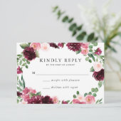 Boho Burgundy & Blush Bloemen Bruiloft RSVP Kaart (Staand voorkant)