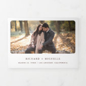 Boho Burgundy Rozen Sunflower QR Code Weddenschap Drieluik Uitnodiging (Cover)