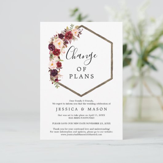 Boho Burgundy Wedding Postponed Notice Kaart (Staand voorkant)
