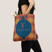 Boho Celestial Sun Moon Monogram Script Tote Bag (Dichtbij)