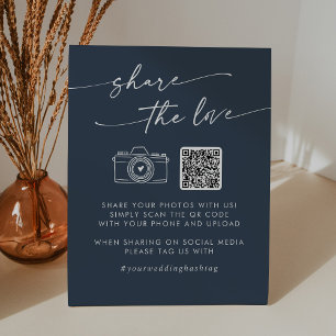 Boho Chic Dark Navy Blue Deel de liefde QR-code Reclamebord Met Voetstuk