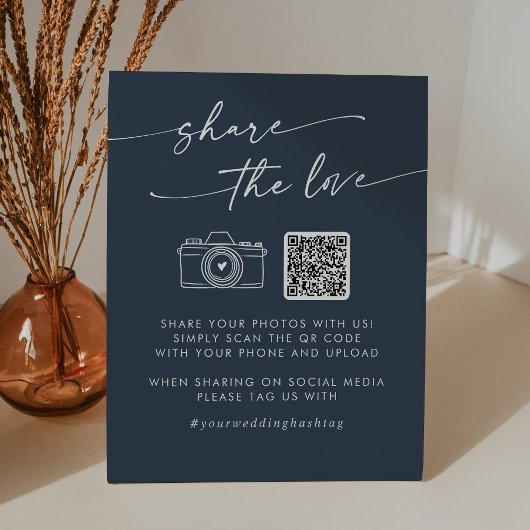 Boho Chic Dark Navy Blue Deel de liefde QR-code Reclamebord Met Voetstuk