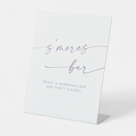 Boho Chic Modern Dusty Paarse Smores Wedding Reclamebord Met Voetstuk (Voorkant)