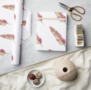 Boho Chic Pink en Green Feather Wrapping paper Cadeaupapier