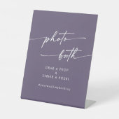 Boho Chic Plum Paarse trouwfotocabine Reclamebord Met Voetstuk (Voorkant)