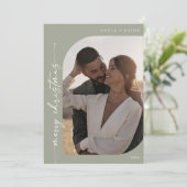 Boho Chic Sage Groene Foto Eenvoudige Vrolijke Ker Feestdagenkaart (Staand voorkant)