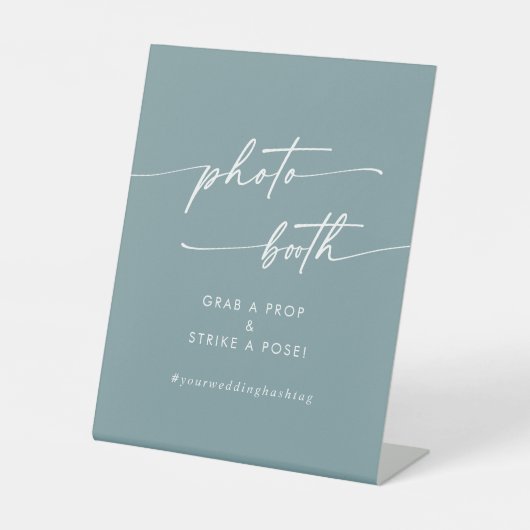 Boho Chic Seafoam Blauwgroen trouwfotocabine Reclamebord Met Voetstuk (Voorkant)