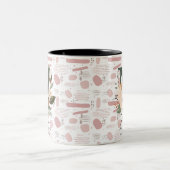 Boho Chic verlichten met Nora Floral Initiaal Tweekleurige Koffiemok (Center)