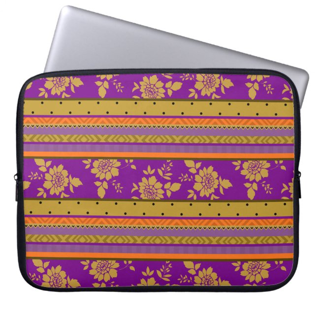 Boho Chic Violet Mustard Yellow Floral Pattern Laptop Sleeve (Voorkant)