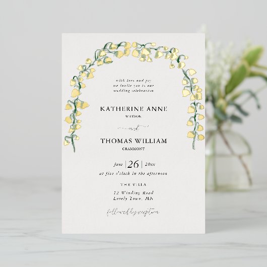 Boho Chic Waterverf Lily Valley Trouwboog Goud Folie Uitnodiging (Staand Voorkant)