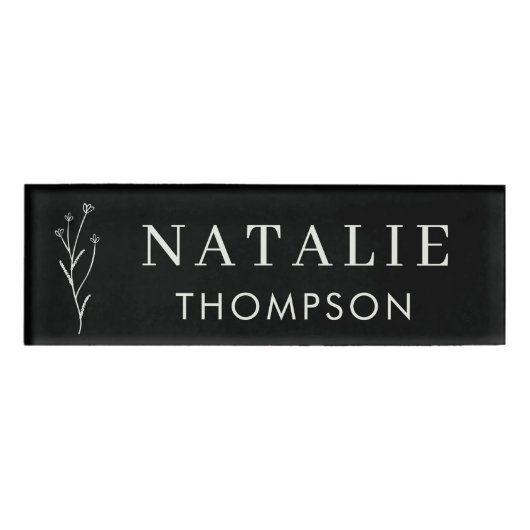 Boho Chique Black and White Flower Medewerker Even Naambadge (Voorkant)