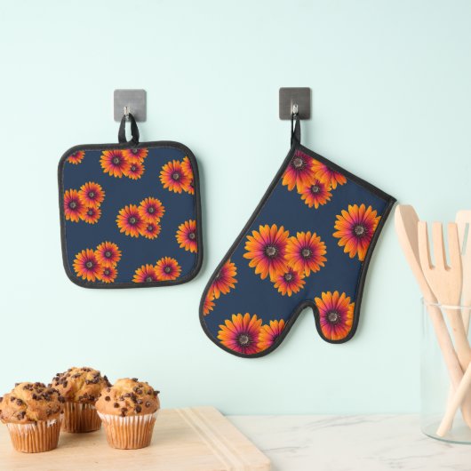 Boho Daisies Elegante Botanische Marine Blauw Ovenwant & Pannenlap Set (Insitu(Ophanging))