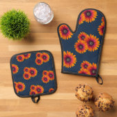 Boho Daisies Elegante Botanische Marine Blauw Ovenwant & Pannenlap Set (Top down)