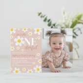 Boho Daisy Bloom eerste verjaardag foto uitnodigin Bedankkaart (Staand voorkant)