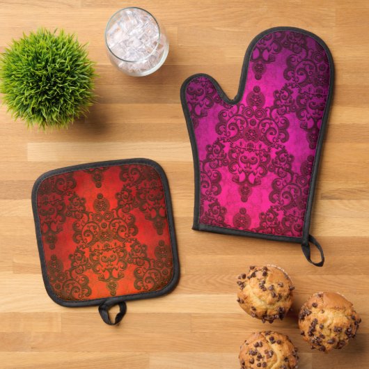 Boho Damask Levendige Roze en Rode Patroon Ovenwant & Pannenlap Set (Top down)