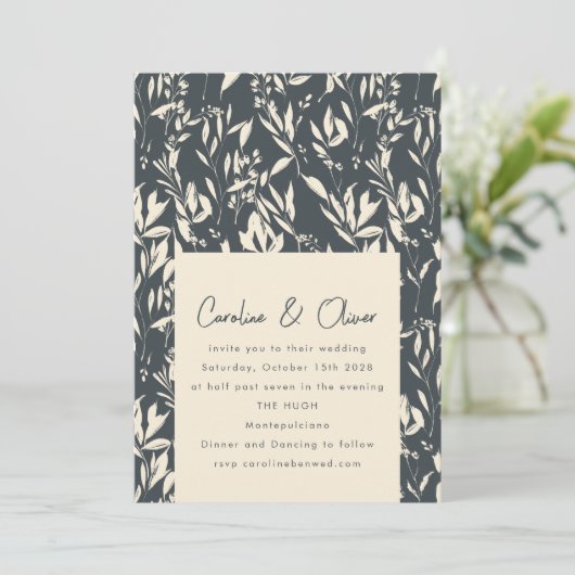 Boho Dark Moody Black Botanische Sketch Wedding Kaart (Staand voorkant)