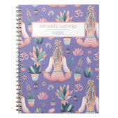 Boho Design- Frau mit Dreadlocks- Meditation- OM Notitieboek (Voorkant)
