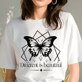 Boho Different is een prachtige zwarte vlinder Tri-Blend Shirt