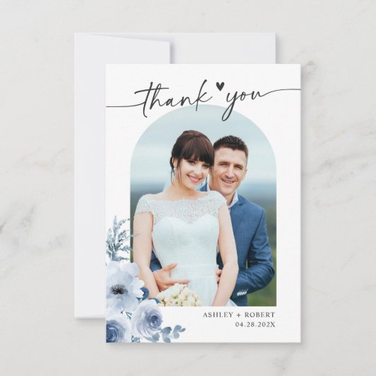 Boho Dusty Blue Floral Modern Arch Wedding Foto Bedankkaart (Voorkant)