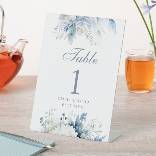 Boho Dusty Blue Wildflowers Trouwtafel nummer Reclamebord Met Voetstuk (Insitu)