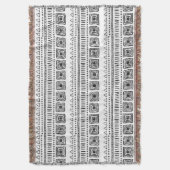 Boho Etnische Gooi Deken – Zwart & Wit (Voorkant Verticaal)