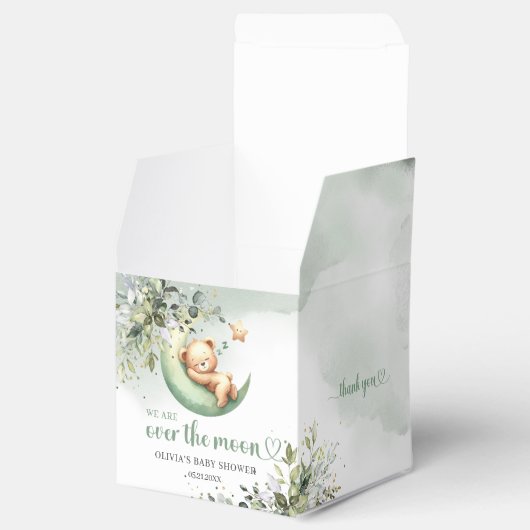 Boho eucalyptus teddybeer over het maangroen bedankdoosjes (Geopend)