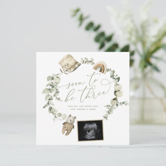 Boho Eucalyptus Three Ultrasound Zwangerschap Aankondiging (Staand voorkant)
