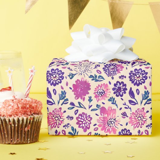 Boho Floral Botanisch Paars Cadeaupapier (Verjaardagsfeest)