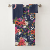 Boho Floral Bouquet - Navy Blue & Pink Monogram Bad Handdoek (Insitu)