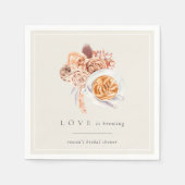 Boho Floral Coffee "Love is Brewing" Vrijgezellenf Servet (Voorkant)
