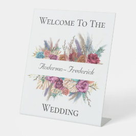 Boho Floral Elegant Script Weddenschap Welkomsttek Reclamebord Met Voetstuk
