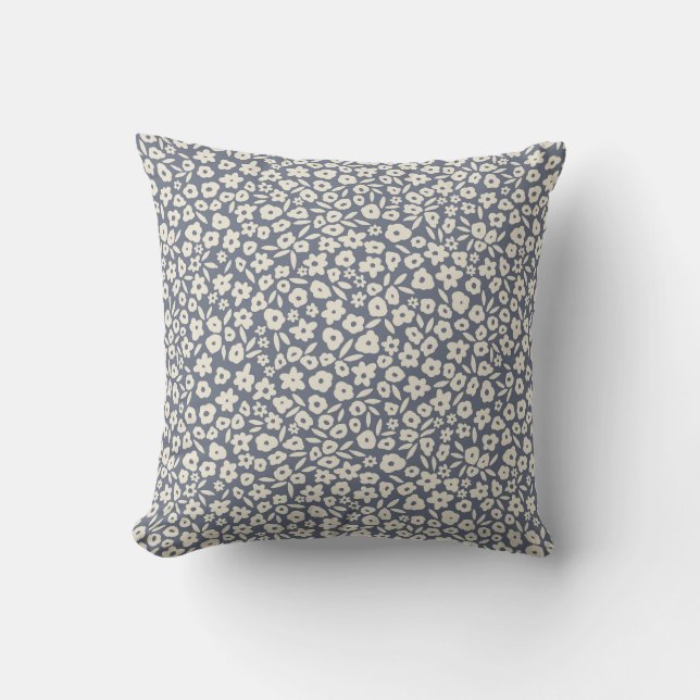 Boho Floral Flowers in Blue Erin Kendal Kussen (Voorkant)