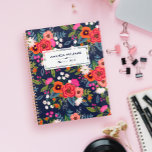Boho Floral Pattern - Navy Blue & Coral - Naam Planner<br><div class="desc">Spirale planner bedrukt met een kleurrijk floreel patroon van handgetekende bloemen in oranje,  koraalrood,  warm roze en wit,  zoals pansies,  maisieën en rozen. Voeg jouw namen en het jaar toe aan de dekking.</div>