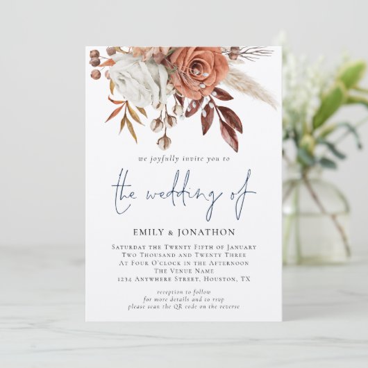 Boho Florals QR Code Navy Blue Winter Wedding Kaart (Staand voorkant)