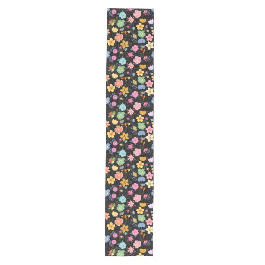 Boho Flowers Pattern B01.b Black BG Medium Tafelloper (Voorkant)