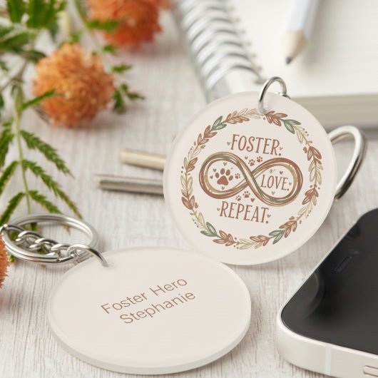 Boho Foster Hero – Hartverwarmend Dierenreddingsca Sleutelhanger