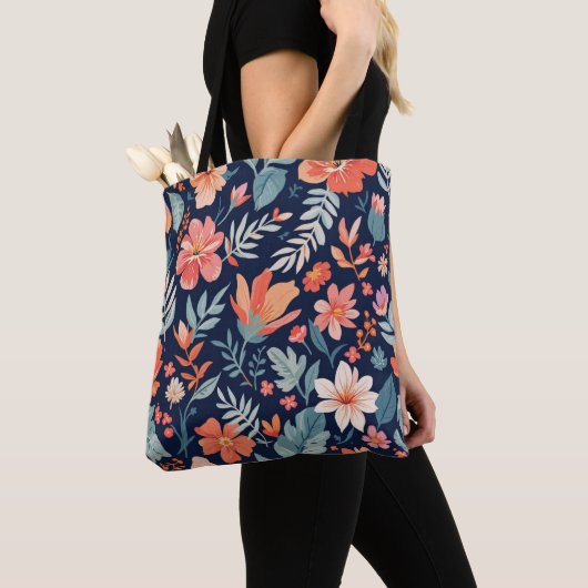 Boho Garden Whimsy – Tropical Floral Canvas Tas B (Dichtbij)