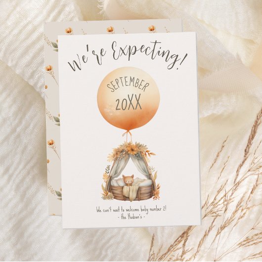 Boho gele ballon zwangerschap aankondiging