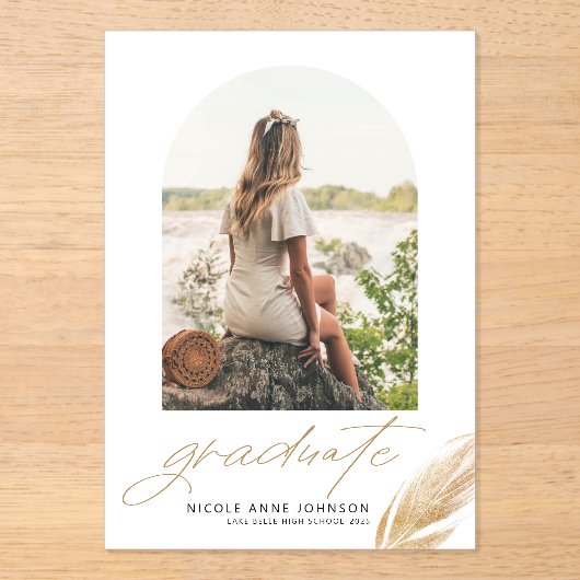 Boho Gold Glitter Feather White Photo Afstuderen Acryl Uitnodigingen (Voorkant)