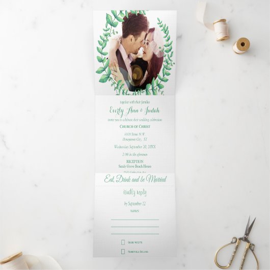 Boho Green Leaf Mint Green Ash Wreath Wedding Drieluik Uitnodiging (Binnen)