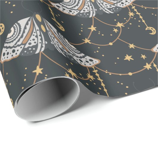 Boho Grey Celestial Moth Pattern Cadeaupapier (Rol Hoek)