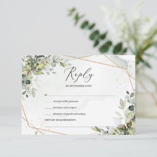 Boho groen gebladerte en goud lijst veer rsvp kaartje (Staand voorkant)